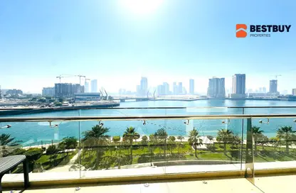 Apartment - 2 Bedrooms - 3 Bathrooms for rent in Reef Island - Capital Governorate