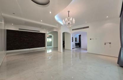 Villa - 6 Bedrooms - 7 Bathrooms for rent in Saar - Northern Governorate