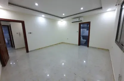 Apartment - 2 Bedrooms - 3 Bathrooms for rent in Hidd - Muharraq Governorate