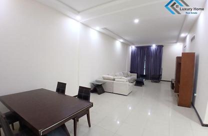 Apartment - 2 Bedrooms - 3 Bathrooms for rent in Busaiteen - Muharraq Governorate