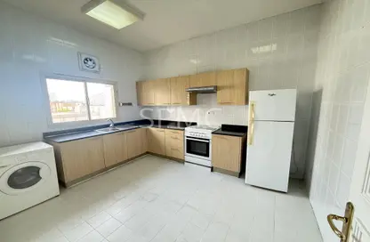 Apartment - 1 Bedroom - 2 Bathrooms for rent in Al Juffair - Capital Governorate