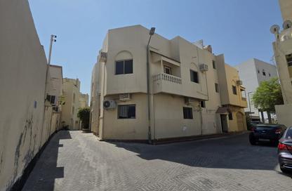 Whole Building - 7+ - 7+ for sale in Sanabis - Manama - Capital Governorate