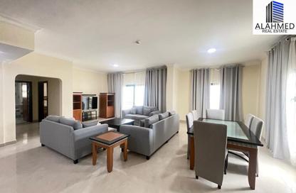 Apartment - 2 Bedrooms - 2 Bathrooms for rent in Al Juffair - Capital Governorate
