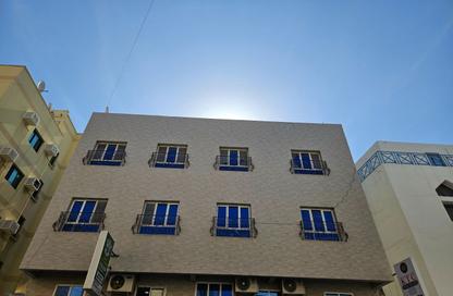 عمارة بالكامل - 2 - 2 للبيع في القضيبية - المنامة - محافظة العاصمة