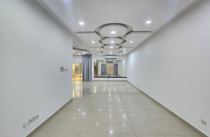 Villa - 5 - 5 for rent in North Riffa - Riffa - Southern Governorate