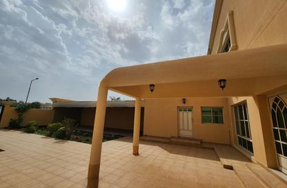 Villa - 5 - 5 for rent in North Riffa - Riffa - Southern Governorate