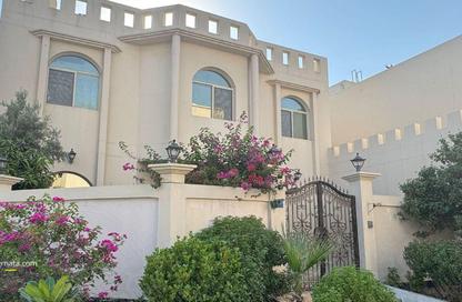 Villa - 5 Bedrooms - 6 Bathrooms for sale in Budaiya - Northern Governorate