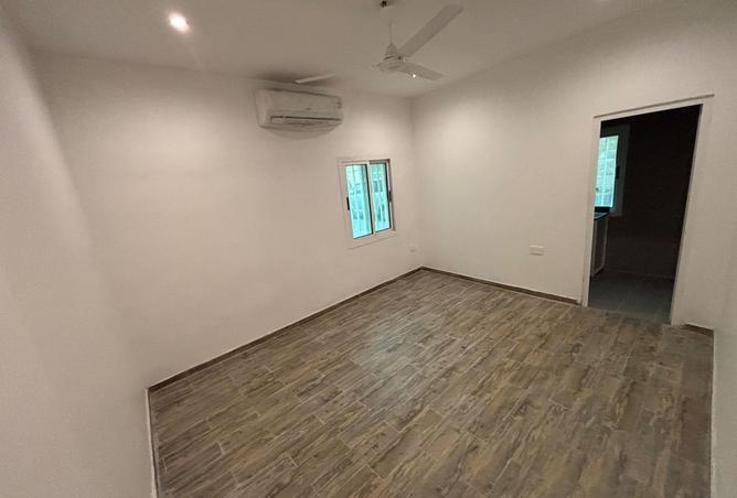 2OX04t4Mjlw - Property Main Image