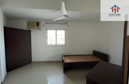 Apartment - 2 Bedrooms - 2 Bathrooms for rent in Ras Rumman - Manama - Capital Governorate