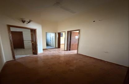 Apartment - 2 Bedrooms - 1 Bathroom for rent in Salmaniya - Manama - Capital Governorate