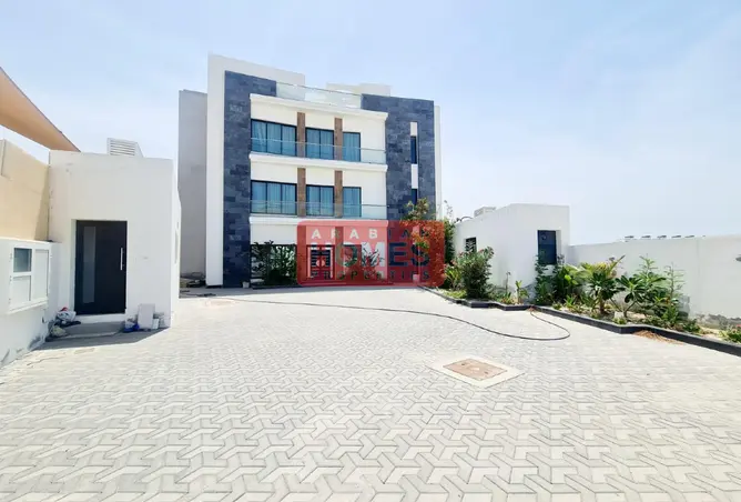 56423671 - Property Image 2