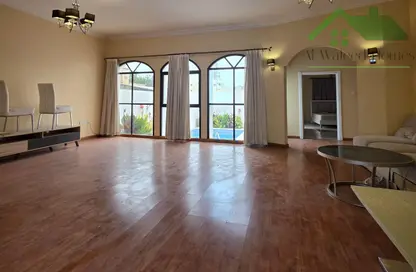 فيلا - 3 غرف نوم - 3 حمامات للايجار في الحد - المحرق