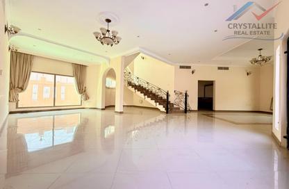 Villa - 4 Bedrooms - 5 Bathrooms for rent in Janabiya - Northern Governorate