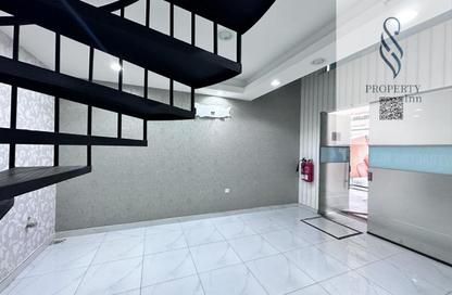 Shop - Studio - 1 for rent in Manama Souq - Manama - Capital Governorate