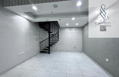 Shop - Studio - 1 for rent in Manama Souq - Manama - Capital Governorate