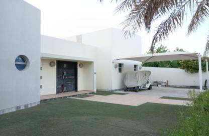 Villa - 4 Bedrooms - 4 Bathrooms for sale in Durrat Al Bahrain - Southern Governorate