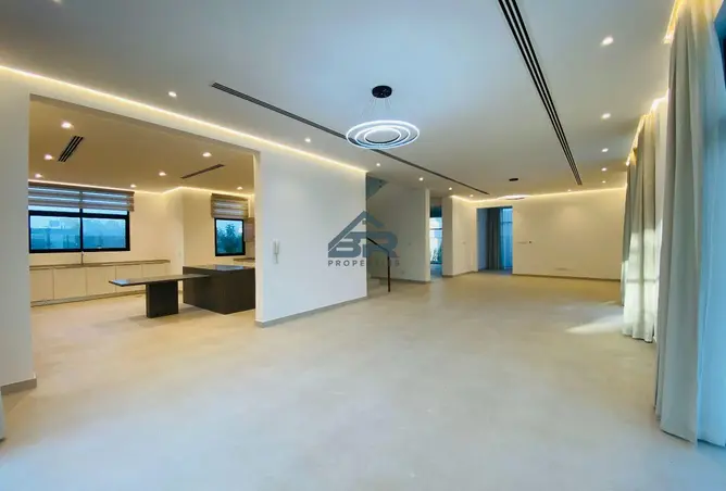 57294700 - Property Image 3
