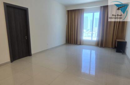 Apartment - 1 Bedroom - 2 Bathrooms for rent in Al Burhama - Manama - Capital Governorate
