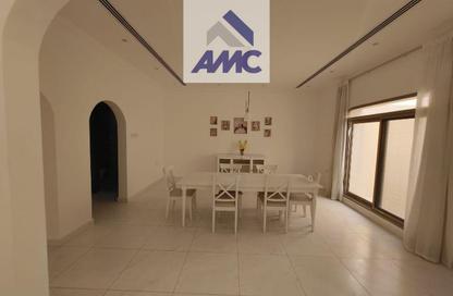 Villa - 4 Bedrooms - 5 Bathrooms for rent in Saar - Northern Governorate
