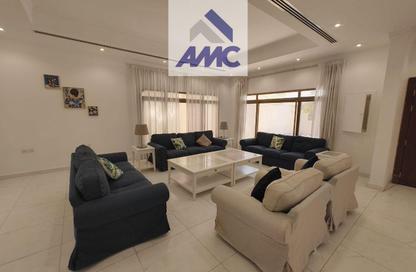Villa - 4 Bedrooms - 5 Bathrooms for rent in Saar - Northern Governorate