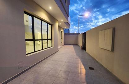 Villa - 4 - 6 for sale in Malkiyah - Northern Governorate