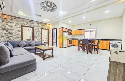 Apartment - 2 Bedrooms - 2 Bathrooms for rent in Seef - Capital Governorate