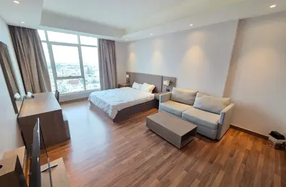 Apartment - Studio - 1 Bathroom for rent in Sanabis - Manama - Capital Governorate