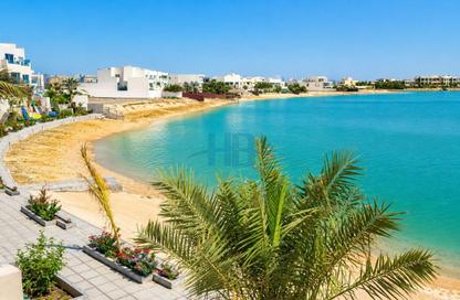 شقة - 4 - 5 للايجار في النجمه - أمواج - المحرق