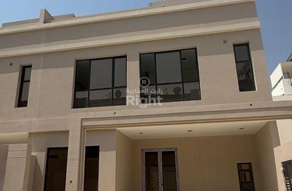Villa - 4 - 6 for sale in Busaiteen - Muharraq Governorate