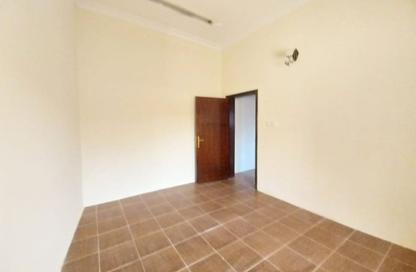 Apartment - 2 Bedrooms - 2 Bathrooms for rent in Sitra - Central Governorate