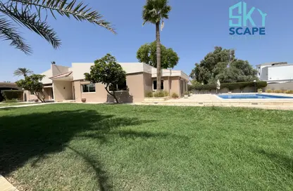 Villa - 4 Bedrooms - 5 Bathrooms for rent in Saar - Northern Governorate
