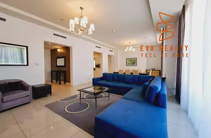 Apartment - 3 Bedrooms - 3 Bathrooms for rent in Sanabis - Manama - Capital Governorate