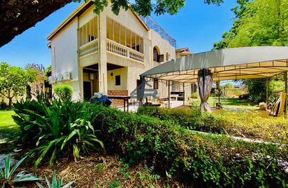 Compound - 5 Bedrooms - 5 Bathrooms for rent in Saar - Northern Governorate