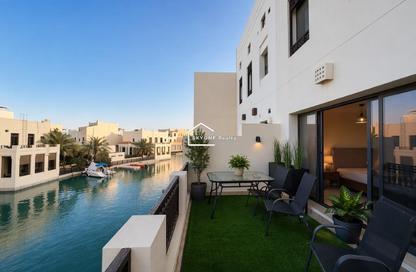 Villa - 3 - 4 for rent in Al Marsa Floating City - Amwaj Islands - Muharraq Governorate