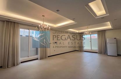 Villa - 4 Bedrooms - 5 Bathrooms for rent in Saar - Northern Governorate