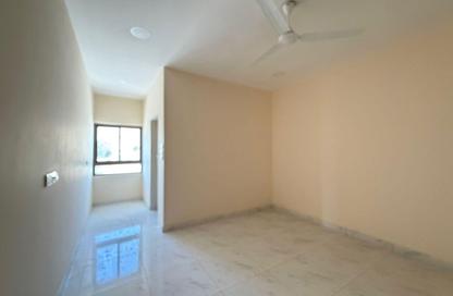 Apartment - 3 Bedrooms - 3 Bathrooms for rent in Jid Ali - Central Governorate