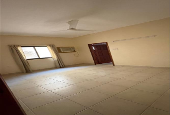 998744 - Property Image 3