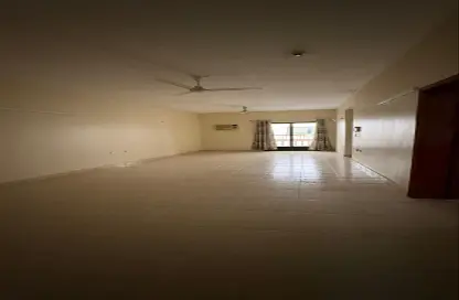Apartment - 2 Bedrooms - 2 Bathrooms for rent in Exhibition Road - Hoora - Capital Governorate