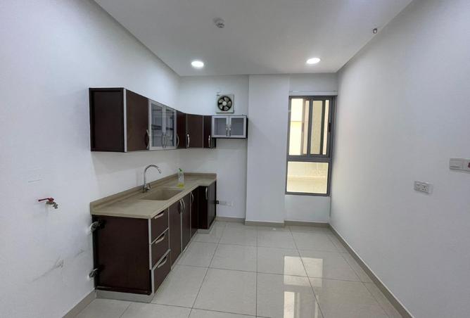 983598 - Property Image 3