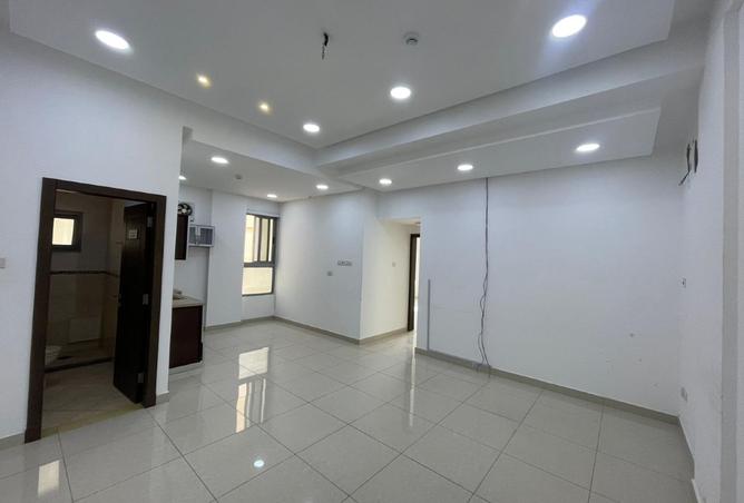 983598 - Property Main Image