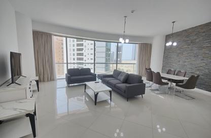 Apartment - 2 Bedrooms - 3 Bathrooms for rent in Sanabis - Manama - Capital Governorate Apartment - 2 Bedrooms - 3 Bathrooms for rent in Sanabis - Manama - Capital Governorate