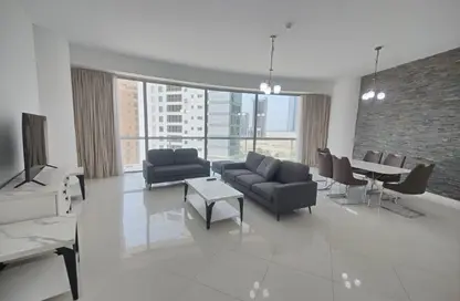 Apartment - 2 Bedrooms - 3 Bathrooms for rent in Sanabis - Manama - Capital Governorate Apartment - 2 Bedrooms - 3 Bathrooms for rent in Sanabis - Manama - Capital Governorate