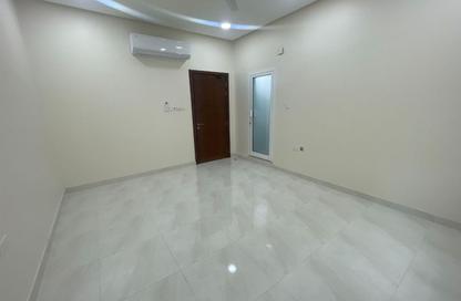Apartment - Studio - 1 Bathroom for rent in Tubli - Central Governorate