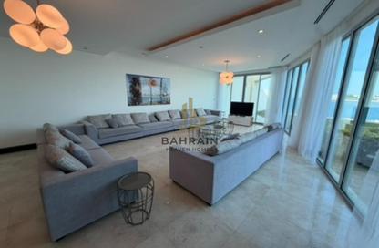 Villa - 5 - 7+ for sale in Durrat Marina - Durrat Al Bahrain - Southern Governorate