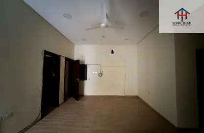 Apartment - 3 Bedrooms - 3 Bathrooms for rent in Busaiteen - Muharraq Governorate