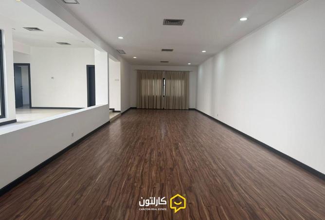 2OYNijpXEa8 - Property Image 3