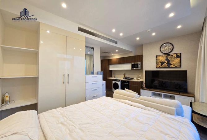 988044 - Property Image 2