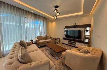 Villa - 3 Bedrooms - 4 Bathrooms for rent in Janabiya - Northern Governorate