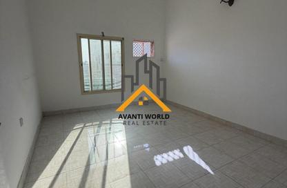 Apartment - 2 Bedrooms - 2 Bathrooms for rent in Galali - Muharraq Governorate