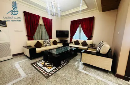 Villa - 5 Bedrooms - 4 Bathrooms for rent in Al Juffair - Capital Governorate